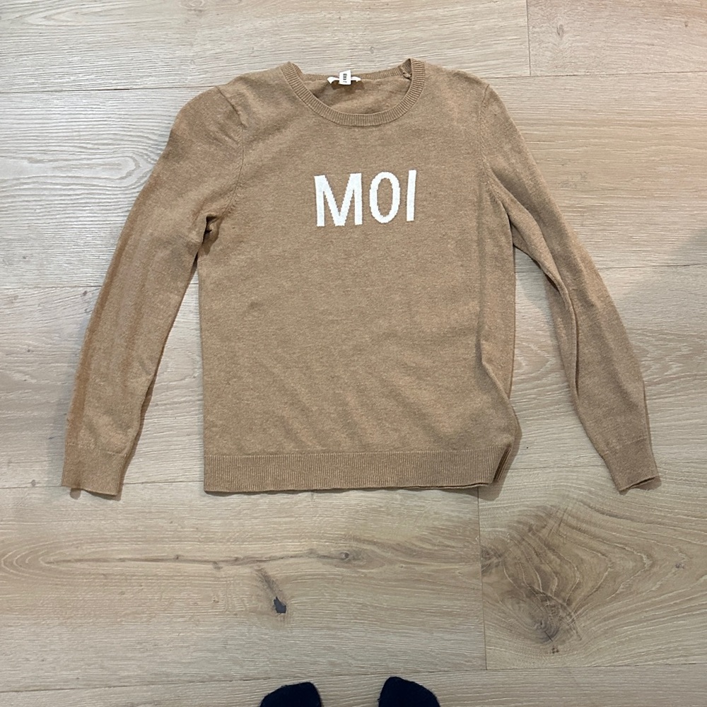 Riley & Rae Tan Crew Neck Sweater